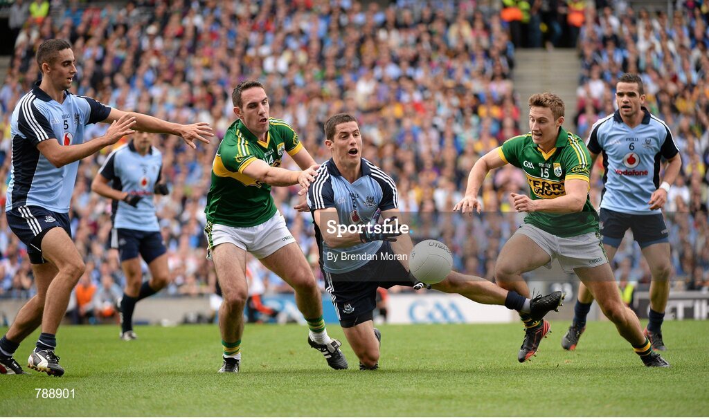 1 September 2013; Rory O'Carroll, Dublin, under pressure from Declan O'Sullivan, second left, and James O'Donoghue, Kerry. GAA Football All-Ireland Senior Championship, Semi-Final, Dublin v Kerry, Croke Park, Dublin. Picture credit: Brendan Moran / SPORTSFILE