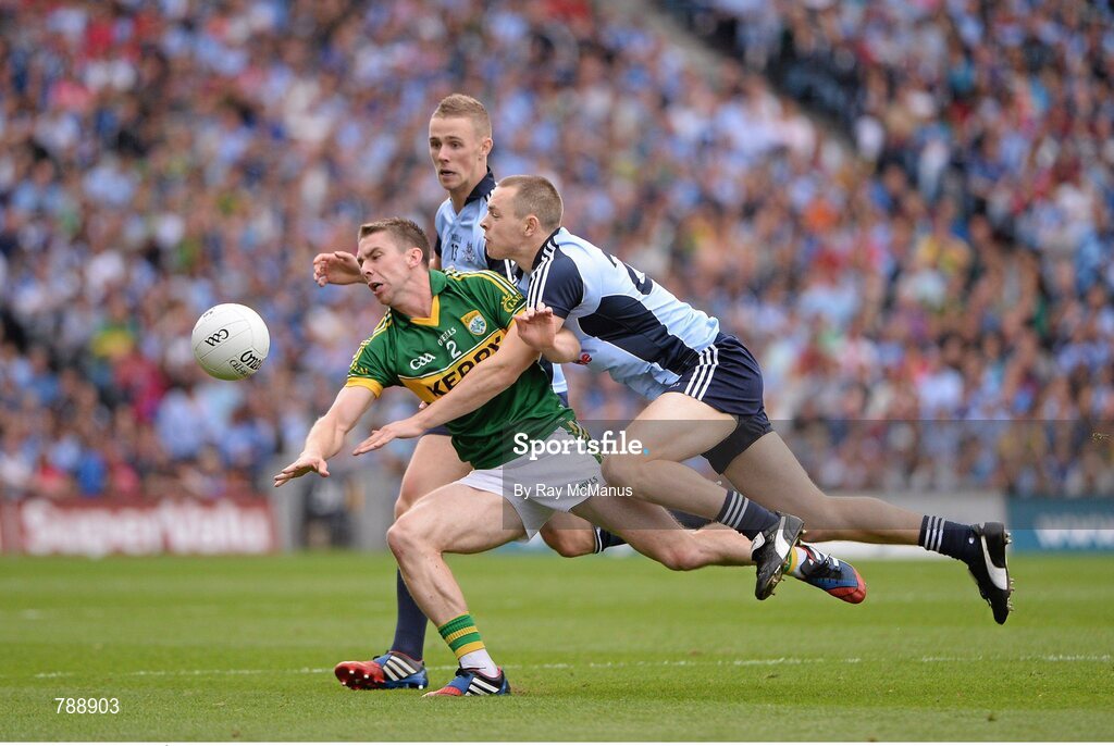 1 September 2013; Marc Ó Se, Kerry, is tackled by Dean Rock, Dublin. GAA Football All-Ireland Senior Championship, Semi-Final, Dublin v Kerry, Croke Park, Dublin. Picture credit: Ray McManus / SPORTSFILE