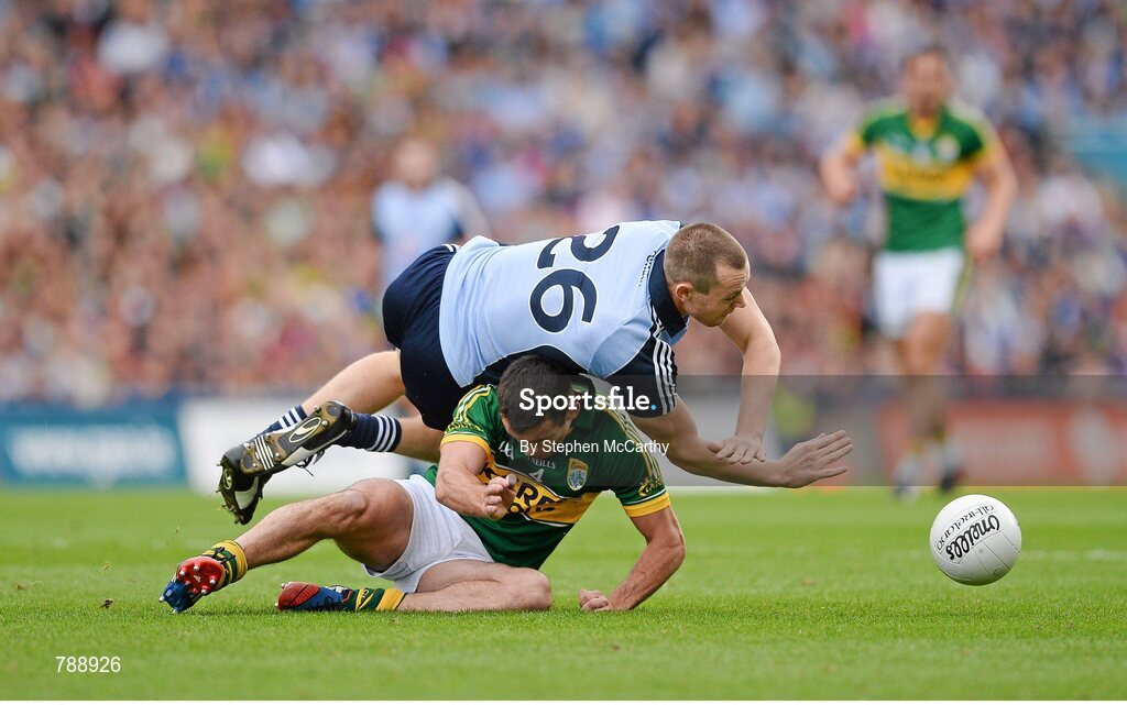1 September 2013; Dean Rock, Dublin, in action against Shane Enright, Kerry. GAA Football All-Ireland Senior Championship, Semi-Final, Dublin v Kerry, Croke Park, Dublin. Picture credit: Stephen McCarthy / SPORTSFILE