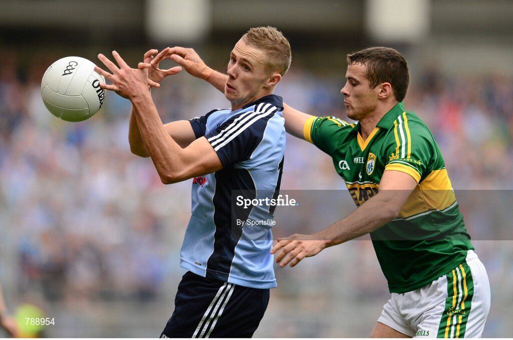 1 September 2013; Paul Mannion, Dublin, in action against Shane Enright, Kerry. GAA Football All-Ireland Senior Championship, Semi-Final, Dublin v Kerry, Croke Park, Dublin. Photo by Sportsfile