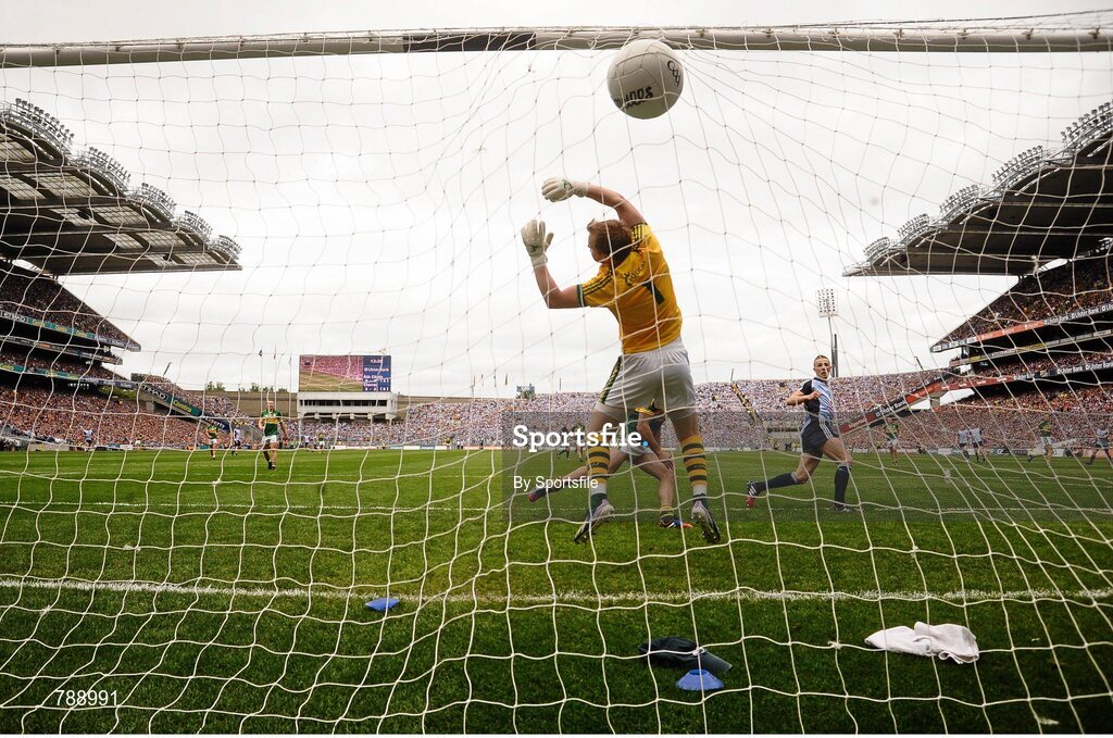 1 September 2013; Paul Mannion of Dublin scores his side's first goal past Kerry goalkeeper Brendan Kealy during the GAA Football All-Ireland Senior Championship Semi-Final match between Dublin and Kerry at Croke Park in Dublin. Photo by Sportsfile
