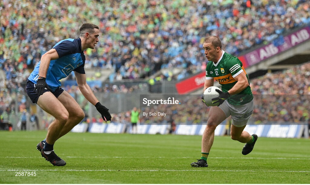 30 July 2023; Stephen O'Brien of Kerry in action against Brian Fenton of Dublin during the GAA Football All-Ireland Senior Championship final match between Dublin and Kerry at Croke Park in Dublin. Photo by Seb Daly/Sportsfile