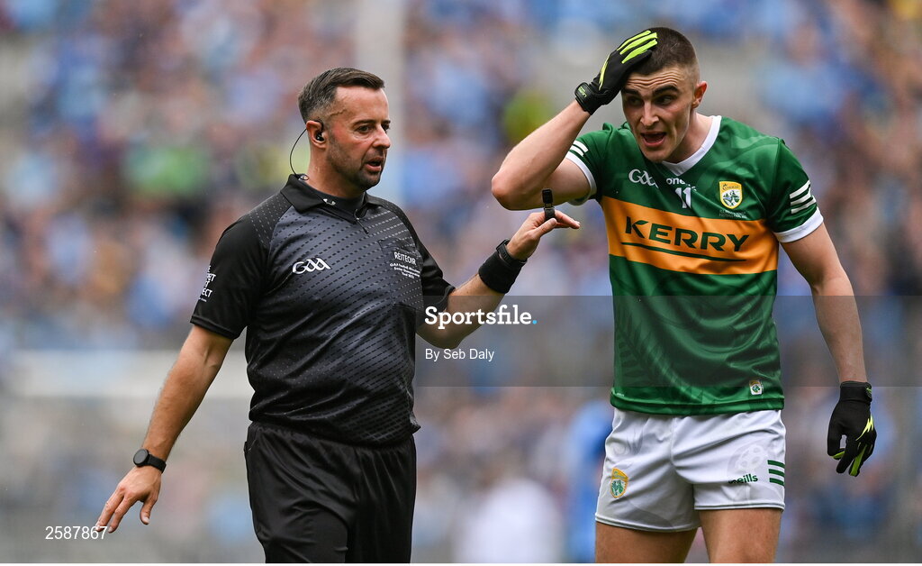 30 July 2023; Referee David Gough and Sean O'Shea of Kerry during the GAA Football All-Ireland Senior Championship final match between Dublin and Kerry at Croke Park in Dublin. Photo by Seb Daly/Sportsfile