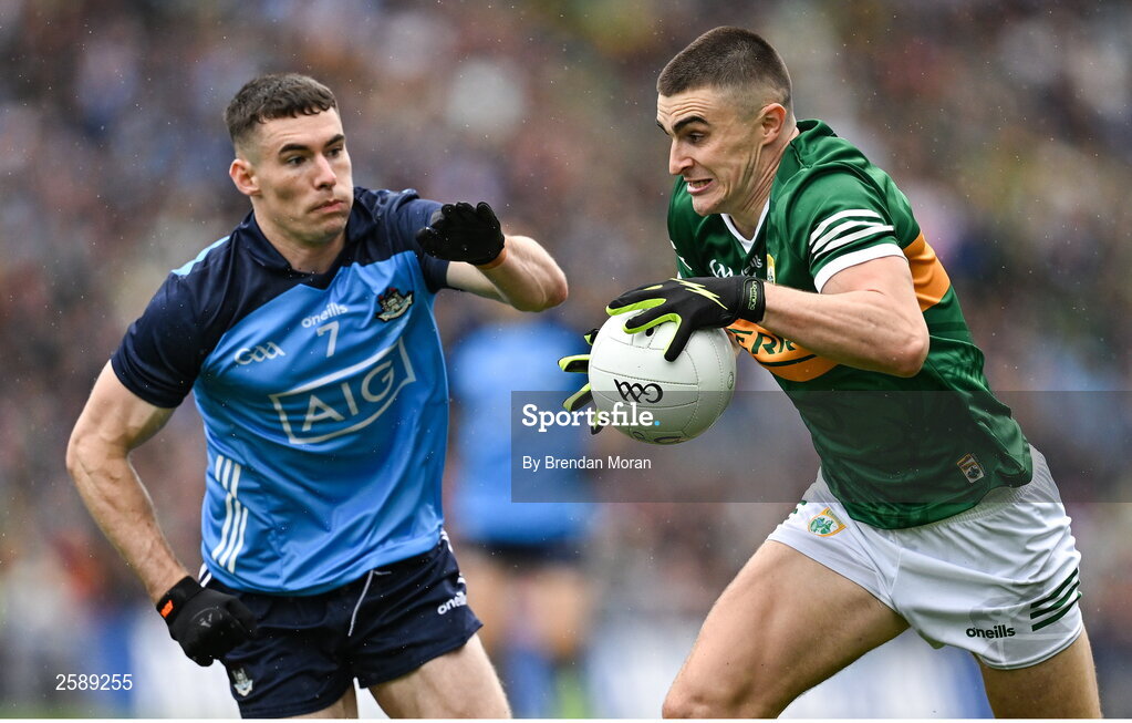 30 July 2023; Sean O'Shea of Kerry in action against Lee Gannon of Dublin during the GAA Football All-Ireland Senior Championship final match between Dublin and Kerry at Croke Park in Dublin. Photo by Brendan Moran/Sportsfile