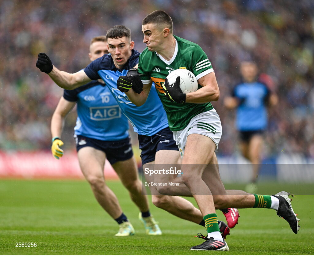 30 July 2023; Sean O'Shea of Kerry in action against Lee Gannon of Dublin during the GAA Football All-Ireland Senior Championship final match between Dublin and Kerry at Croke Park in Dublin. Photo by Brendan Moran/Sportsfile