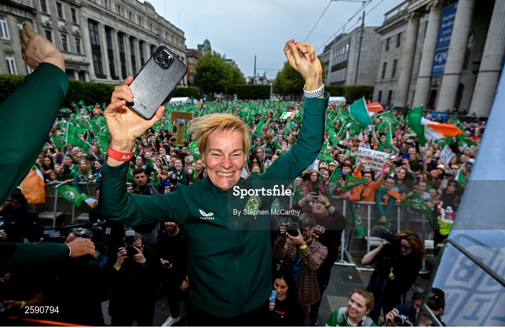 3 August 2023; Manager Vera Pauw during a Republic of Ireland homecoming event on O'Connell Street in Dublin following the FIFA Women's World Cup 2023. Photo by Stephen McCarthy/Sportsfile
