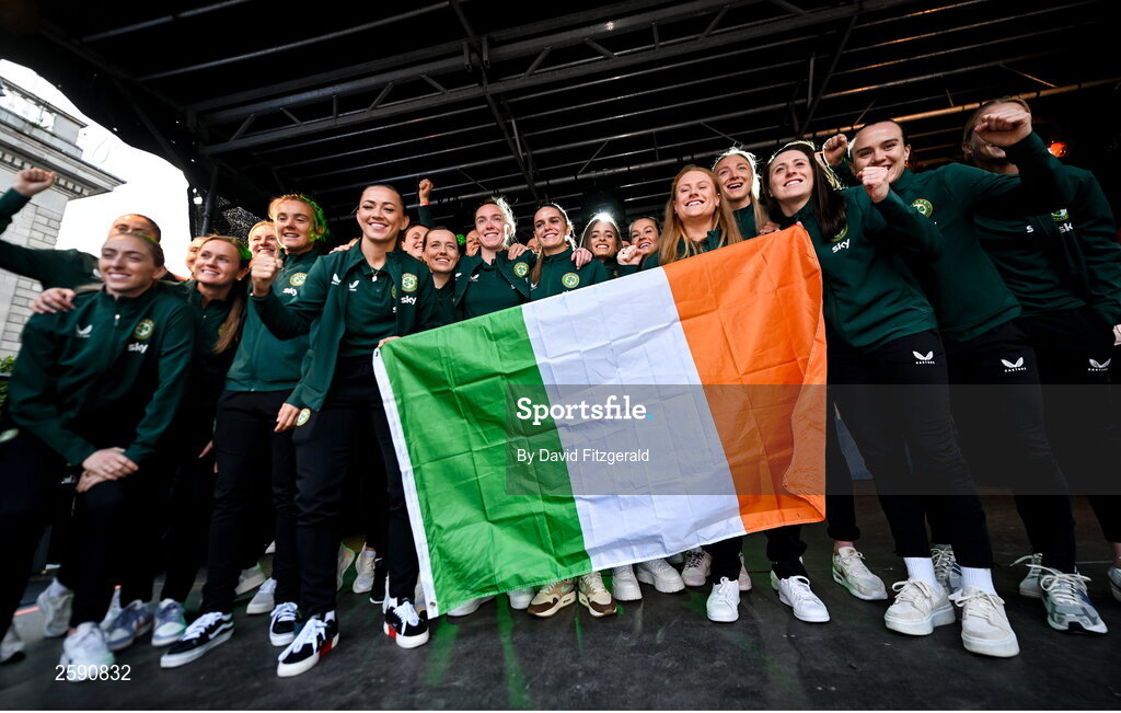 3 August 2023; The Republic of Ireland squad pose for a photograph during a Republic of Ireland homecoming event on O'Connell Street in Dublin following the FIFA Women's World Cup 2023. Photo by David Fitzgerald/Sportsfile
