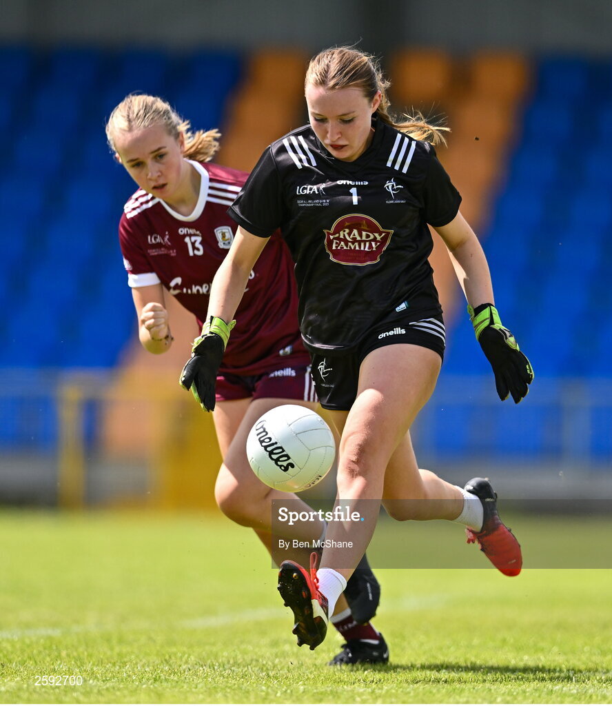 5 August 2023; Kildare goalkeeper Sophie Knightly in action against Siún McGovern of Galway during the ZuCar All-Ireland Ladies Football U18 A final match between Galway and Kildare at Glennon Brothers Pearse Park in Longford. Photo by Ben McShane/Sportsfile