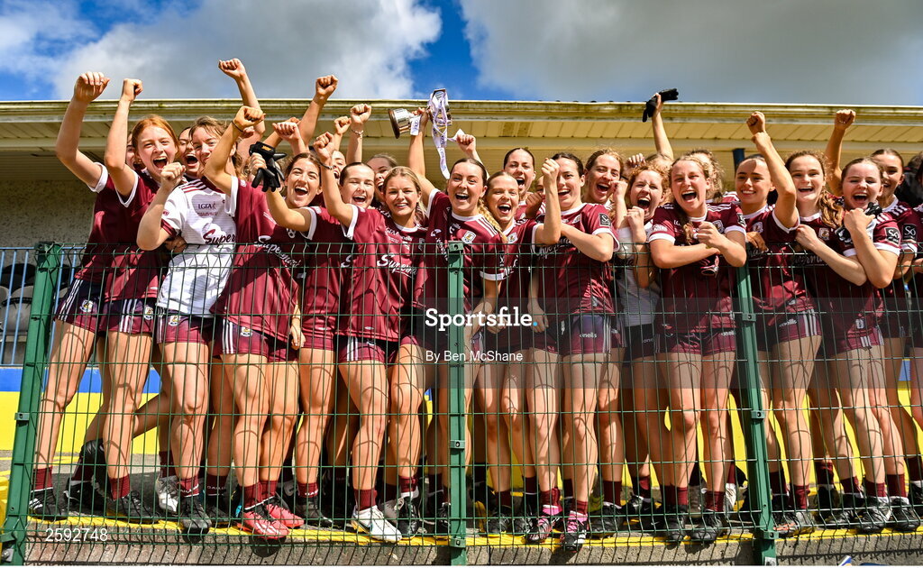 5 August 2023; Galway players celebrate with the cup after the ZuCar All-Ireland Ladies Football U18 A final match between Galway and Kildare at Glennon Brothers Pearse Park in Longford. Photo by Ben McShane/Sportsfile