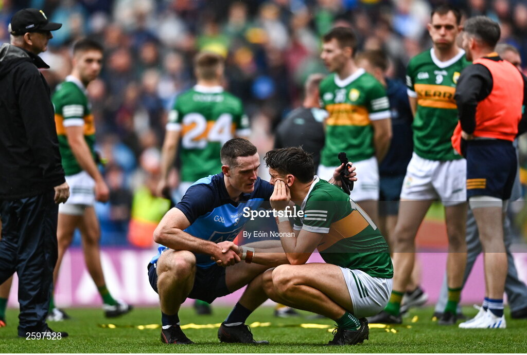 30 July 2023; Brian Fenton of Dublin consoles David Clifford of Kerry after the GAA Football All-Ireland Senior Championship final match between Dublin and Kerry at Croke Park in Dublin. Photo by Eóin Noonan/Sportsfile