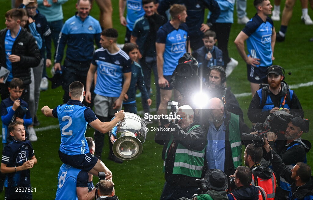 30 July 2023; Dublin players celebrate with the cup after the GAA Football All-Ireland Senior Championship final match between Dublin and Kerry at Croke Park in Dublin. Photo by Eóin Noonan/Sportsfile