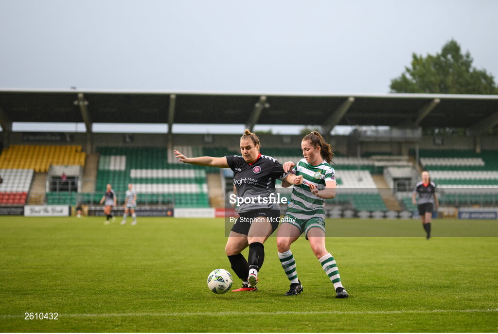 26 August 2023; Laura Chambers of Killester Donnycarney FC in action against Scarlett Herron of Shamrock Rovers during the Sports Direct Women’s FAI Cup first round match between Shamrock Rovers and Killester Donnycarney at Tallaght Stadium in Dublin. Photo by Stephen McCarthy/Sportsfile