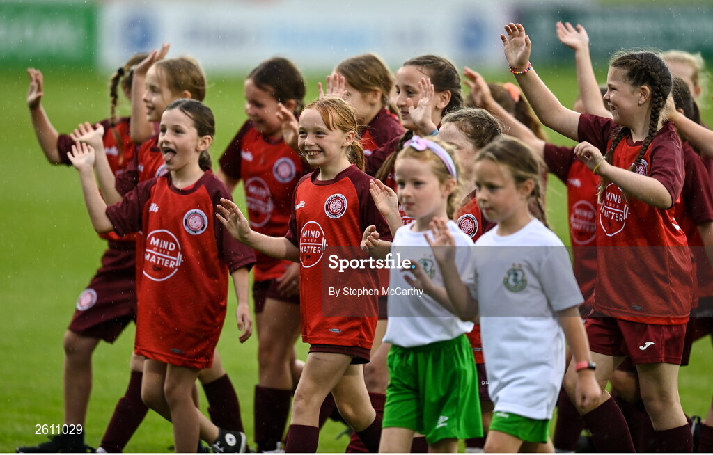 26 August 2023; Mascots wave to the crowd before the Sports Direct Women’s FAI Cup first round match between Shamrock Rovers and Killester Donnycarney at Tallaght Stadium in Dublin. Photo by Stephen McCarthy/Sportsfile