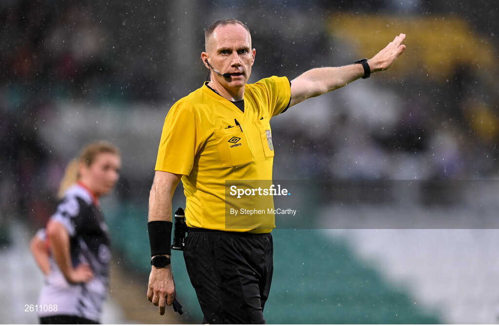 26 August 2023; Referee Jason Moore during the Sports Direct Women’s FAI Cup first round match between Shamrock Rovers and Killester Donnycarney at Tallaght Stadium in Dublin. Photo by Stephen McCarthy/Sportsfile