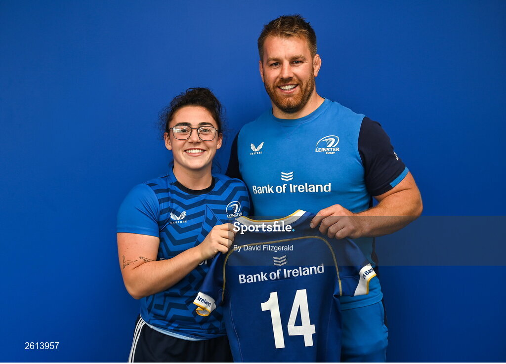 1 September 2023; Aimee Clarke with Contact skills coach Sean O'Brien during a Leinster rugby women's jersey presentation at Energia Park in Dublin. Photo by David Fitzgerald/Sportsfile