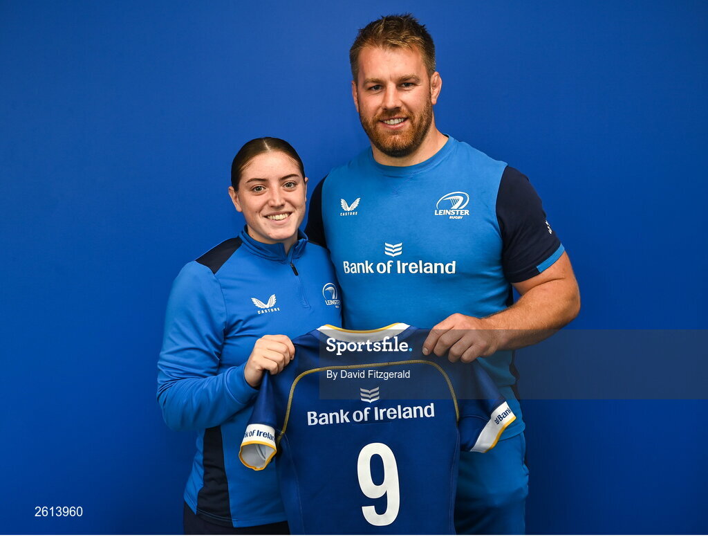 1 September 2023; Katie Whelan with Contact skills coach Sean O'Brien during a Leinster rugby women's jersey presentation at Energia Park in Dublin. Photo by David Fitzgerald/Sportsfile