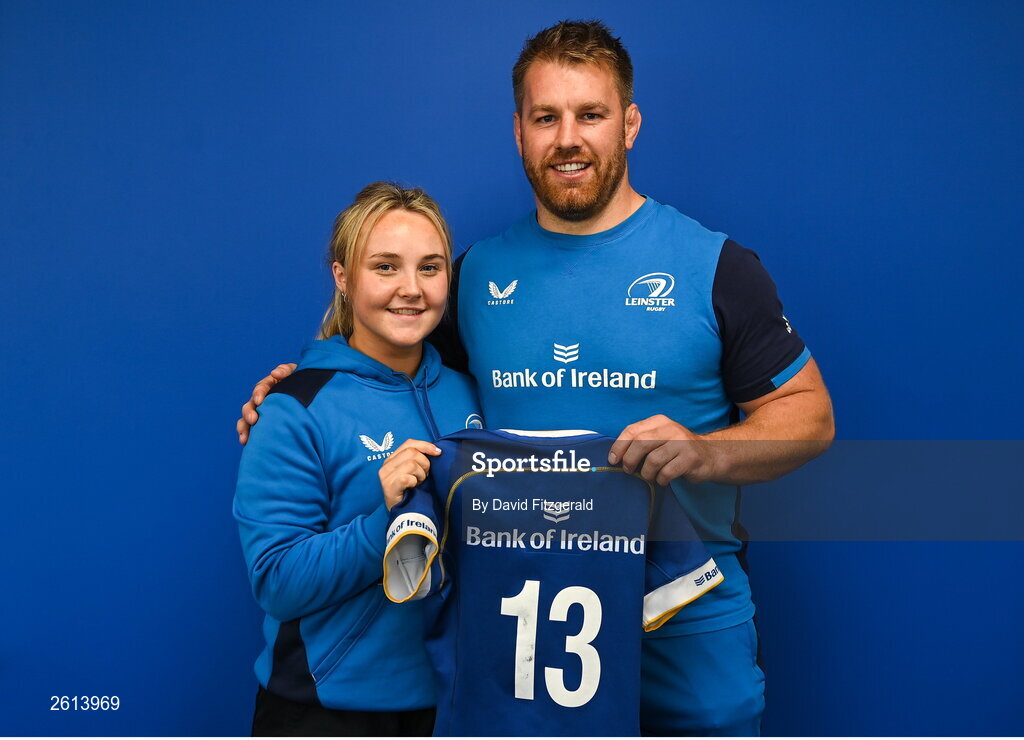 1 September 2023; Aoife Dalton with Contact skills coach Sean O'Brien during a Leinster rugby women's jersey presentation at Energia Park in Dublin. Photo by David Fitzgerald/Sportsfile