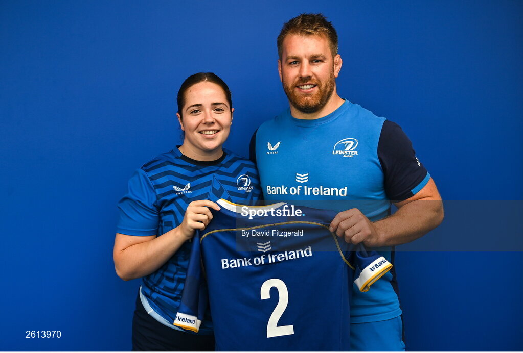 1 September 2023; Lisa Callan with Contact skills coach Sean O'Brien during a Leinster rugby women's jersey presentation at Energia Park in Dublin. Photo by David Fitzgerald/Sportsfile
