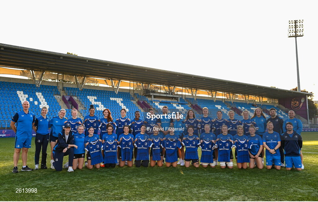 1 September 2023; Contact skills coach Sean O'Brien with the team during a Leinster rugby women's jersey presentation at Energia Park in Dublin. Photo by David Fitzgerald/Sportsfile