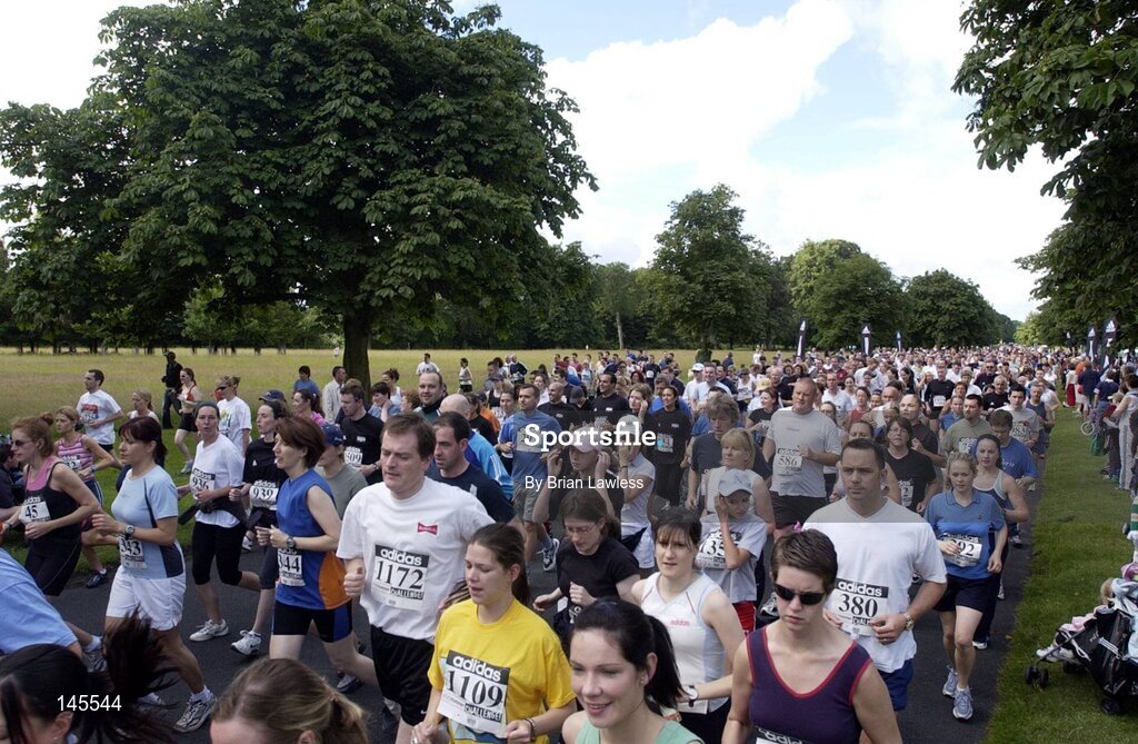 4 July 2004; Participants in the adidas Irish Runner Challenge at the start of the course, Phoenix Park, Dublin. Picture credit; Brian Lawless / SPORTSFILE