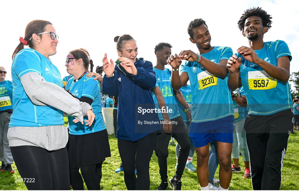 1 October 2023; Olympic gold medallist Kellie Harrington during the Permanent TSB Sanctuary Run 2023 at the Cross Country track of the Sport Ireland Campus in Dublin. The Permanent TSB Sanctuary Run on the Sport Ireland campus attracted nearly 1,000 participants including refugees from Direct Provision centres across Ireland, Ukrainian people in Dublin, locals and Irish Olympians. The event, to celebrate diversity and interculturalism in Ireland today, was run by the Sanctuary Runners’ organisation and supported by the Olympic Federation of Ireland and Athletics Ireland. Photo by Stephen McCarthy/Sportsfile