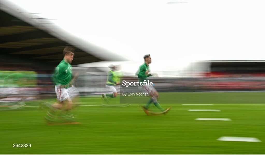8 October 2023; Cian Coleman of Cork City warms up with team-mates before the Sports Direct Men’s FAI Cup semi-final match between Cork City and St Patrick's Athletic at Turner’s Cross in Cork. Photo by Eóin Noonan/Sportsfile