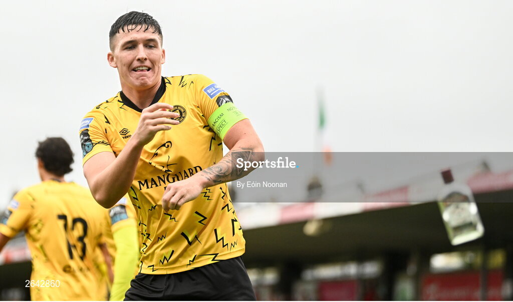 8 October 2023; Joe Redmond of St Patrick's Athletic throws a bottle off the pitch during the Sports Direct Men’s FAI Cup semi-final match between Cork City and St Patrick's Athletic at Turner’s Cross in Cork. Photo by Eóin Noonan/Sportsfile
