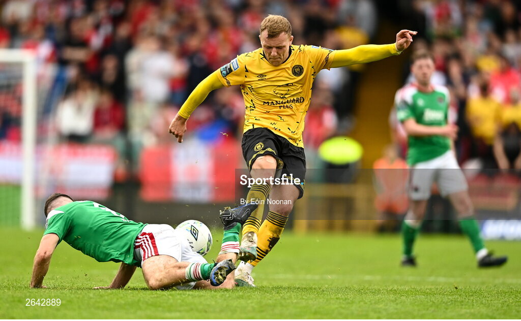 8 October 2023; Jamie Lennon of St Patrick's Athletic in action against Aaron Bolger of Cork City during the Sports Direct Men’s FAI Cup semi-final match between Cork City and St Patrick's Athletic at Turner’s Cross in Cork. Photo by Eóin Noonan/Sportsfile