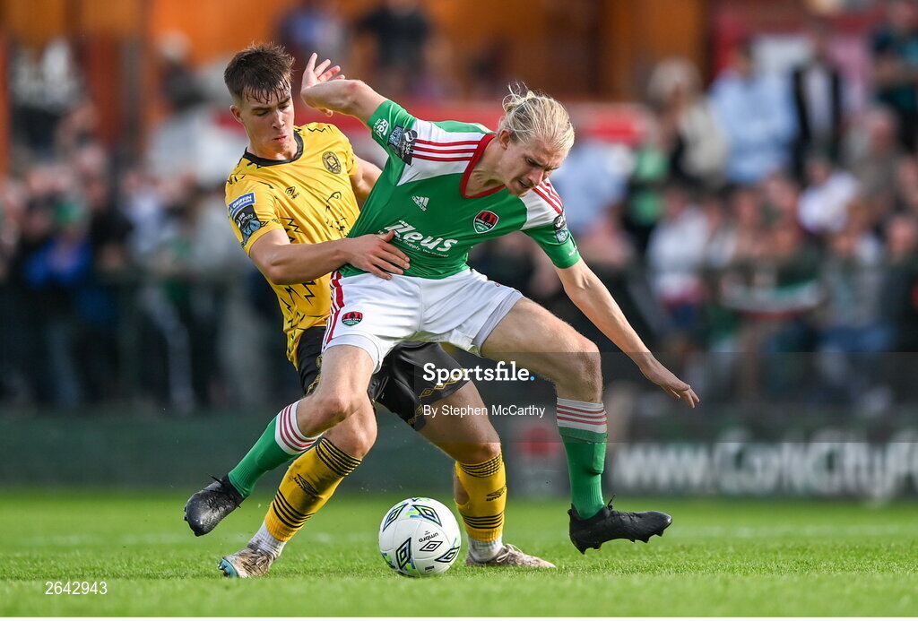 8 October 2023; Jonas Häkkinen of Cork City in action against Tommy Lonergan of St Patrick's Athletic during the Sports Direct Men’s FAI Cup semi-final match between Cork City and St Patrick's Athletic at Turner’s Cross in Cork. Photo by Stephen McCarthy/Sportsfile