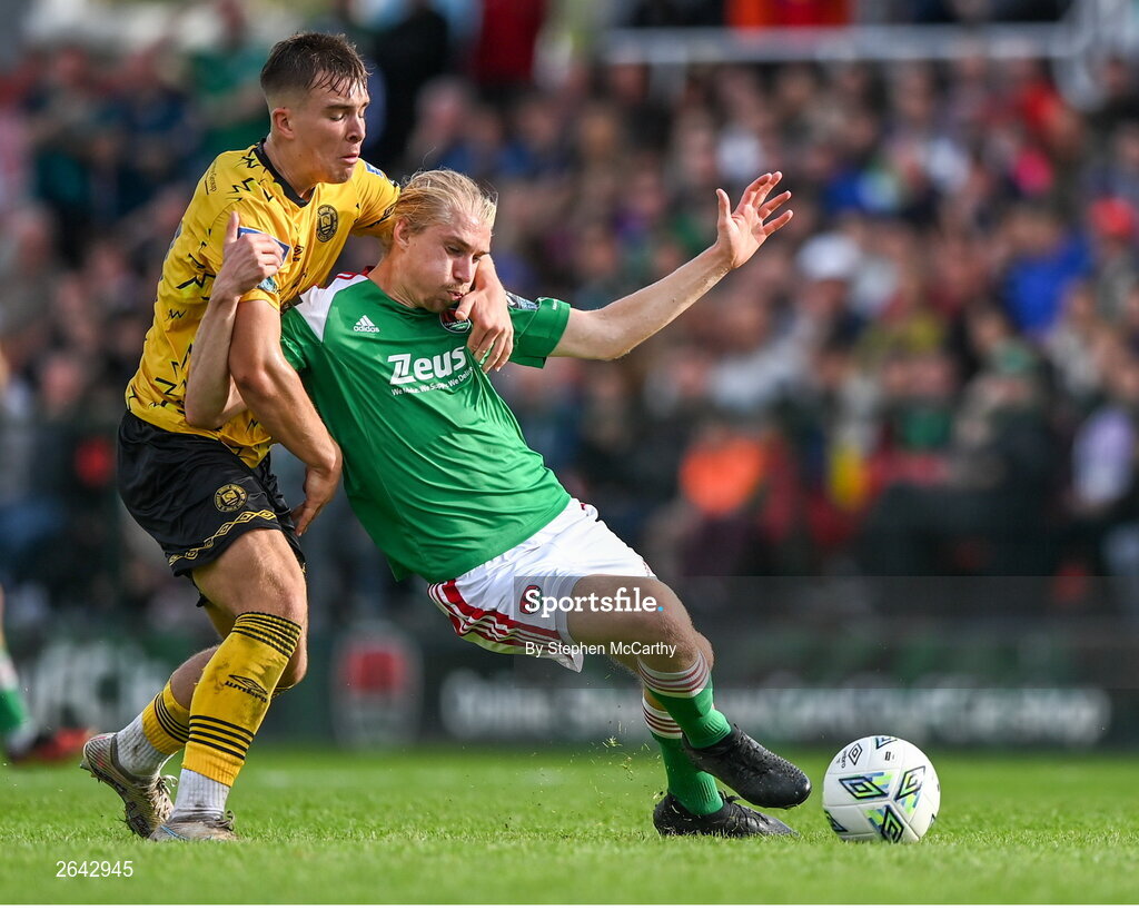 8 October 2023; Jonas Häkkinen of Cork City in action against Tommy Lonergan of St Patrick's Athletic during the Sports Direct Men’s FAI Cup semi-final match between Cork City and St Patrick's Athletic at Turner’s Cross in Cork. Photo by Stephen McCarthy/Sportsfile