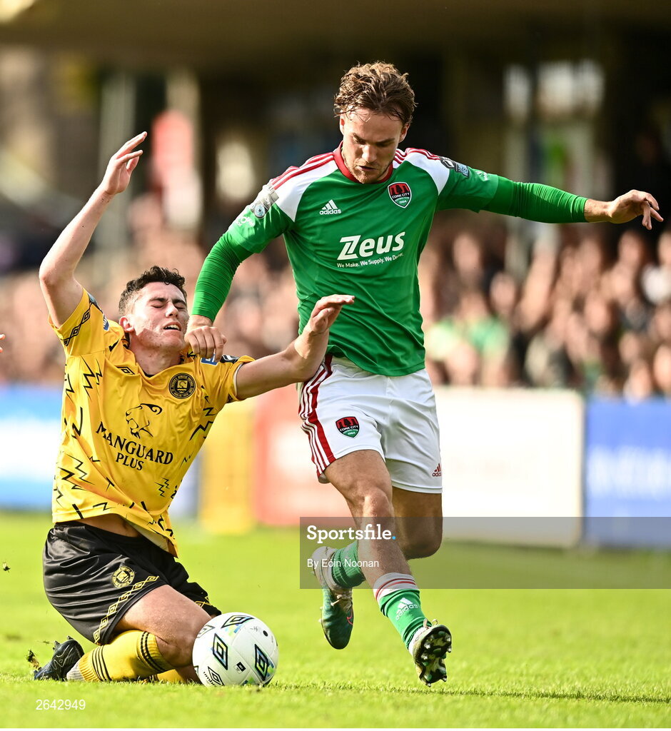 8 October 2023; Ben Worman of Cork City in action against Kian Leavy of St Patrick's Athletic during the Sports Direct Men’s FAI Cup semi-final match between Cork City and St Patrick's Athletic at Turner’s Cross in Cork. Photo by Eóin Noonan/Sportsfile