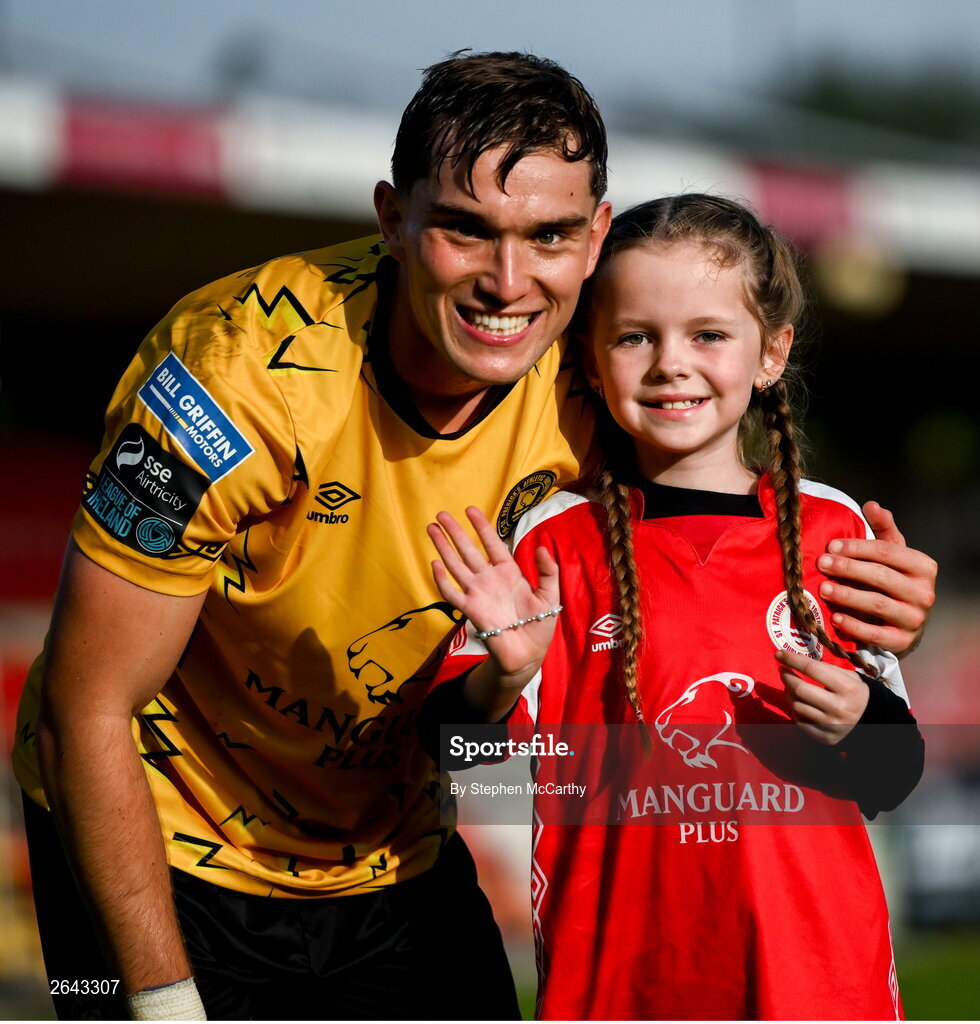 8 October 2023; Anto Breslin of St Patrick's Athletic celebrates with his niece Kayleigh after the Sports Direct Men’s FAI Cup semi-final match between Cork City and St Patrick's Athletic at Turner’s Cross in Cork. Photo by Stephen McCarthy/Sportsfile