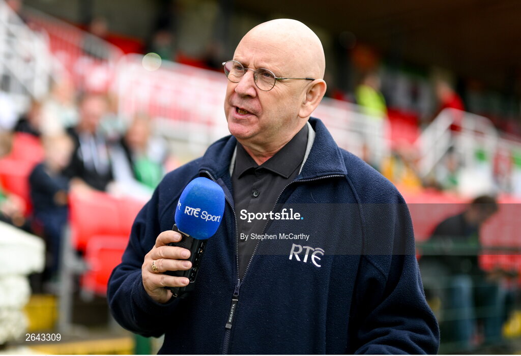 8 October 2023; RTÉ's Mike McCartney before the Sports Direct Men’s FAI Cup semi-final match between Cork City and St Patrick's Athletic at Turner’s Cross in Cork. Photo by Stephen McCarthy/Sportsfile