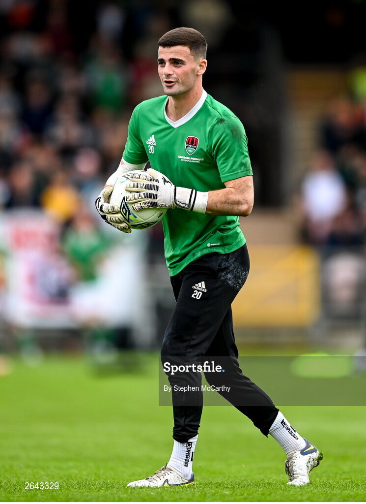 8 October 2023; Cork City goalkeeper Jimmy Corcoran before the Sports Direct Men’s FAI Cup semi-final match between Cork City and St Patrick's Athletic at Turner’s Cross in Cork. Photo by Stephen McCarthy/Sportsfile