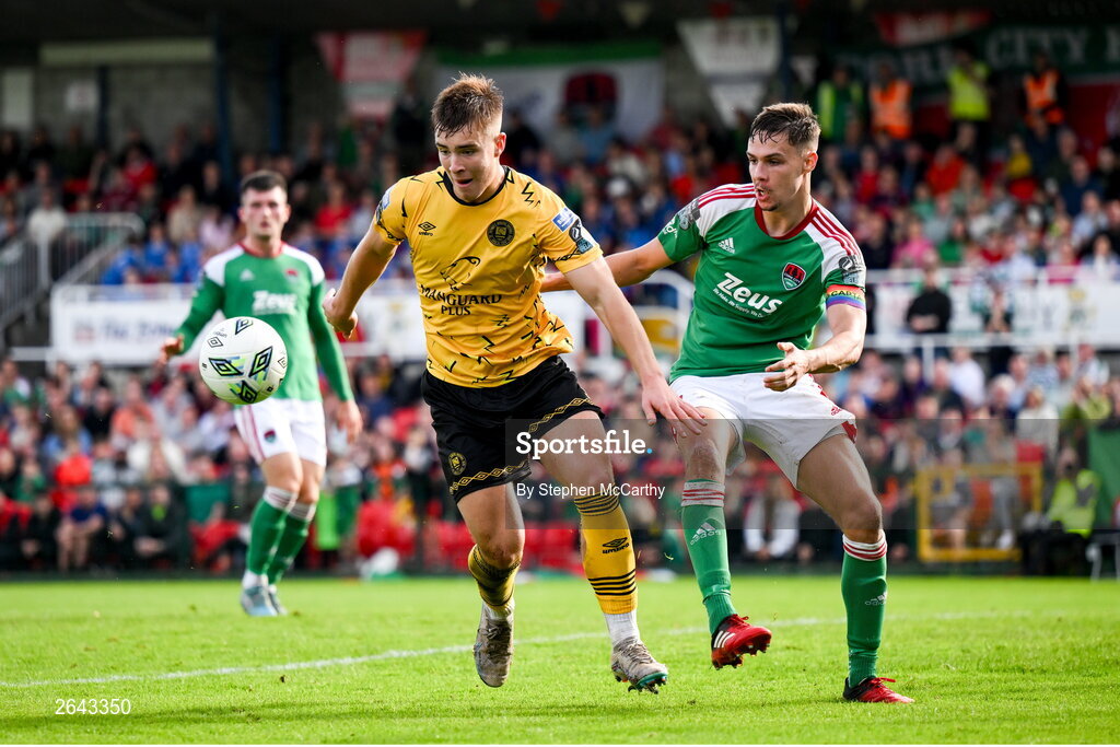 8 October 2023; Tommy Lonergan of St Patrick's Athletic in action against Cian Coleman of Cork City during the Sports Direct Men’s FAI Cup semi-final match between Cork City and St Patrick's Athletic at Turner’s Cross in Cork. Photo by Stephen McCarthy/Sportsfile
