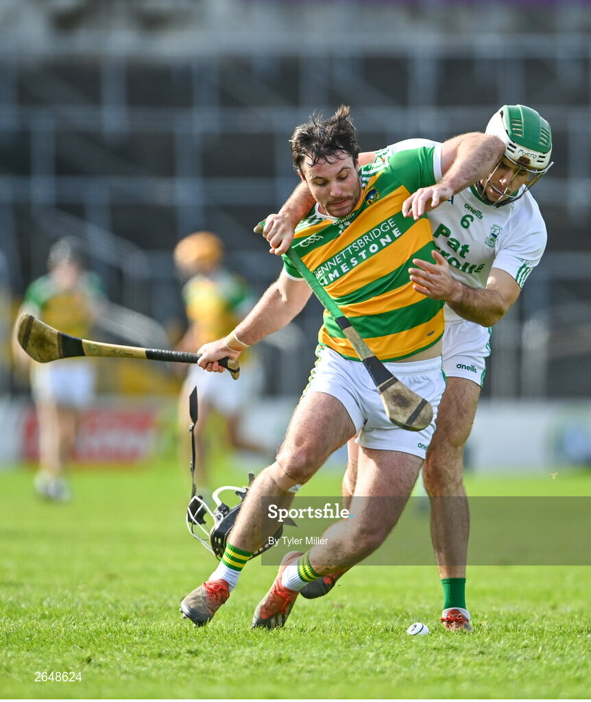15 October 2023; Jason Cleere of Bennettsbridge in action against Paddy Deegan of O'Loughlin Gaels during the Kilkenny County Senior Club Hurling Championship semi-final match between O'Loughlin Gaels and Bennettsbridge at UPMC Nowlan Park in Kilkenny. Photo by Tyler Miller/Sportsfile