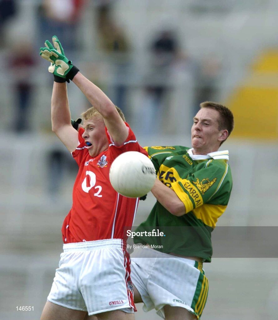 11 July 2004; Sean Dempsey, Cork, in action against Michael O'Donoghue, Kerry. Munster Minor Football Championship Final, Cork v Kerry, Gaelic Grounds, Limerick. Picture credit; Brendan Moran / SPORTSFILE