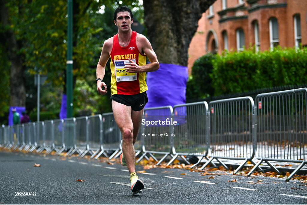 29 October 2023; Ryan Forsyth during the 2023 Irish Life Dublin Marathon. Thousands of runners took to the Fitzwilliam Square start line, to participate in the 42nd running of the Dublin Marathon. Photo by Ramsey Cardy/Sportsfile