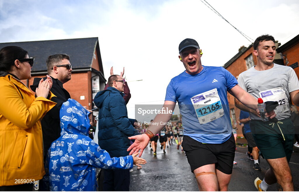 29 October 2023; Marcus Ó Buachalla from Dublin during the 2023 Irish Life Dublin Marathon. Thousands of runners took to the Fitzwilliam Square start line, to participate in the 42nd running of the Dublin Marathon. Photo by Ramsey Cardy/Sportsfile