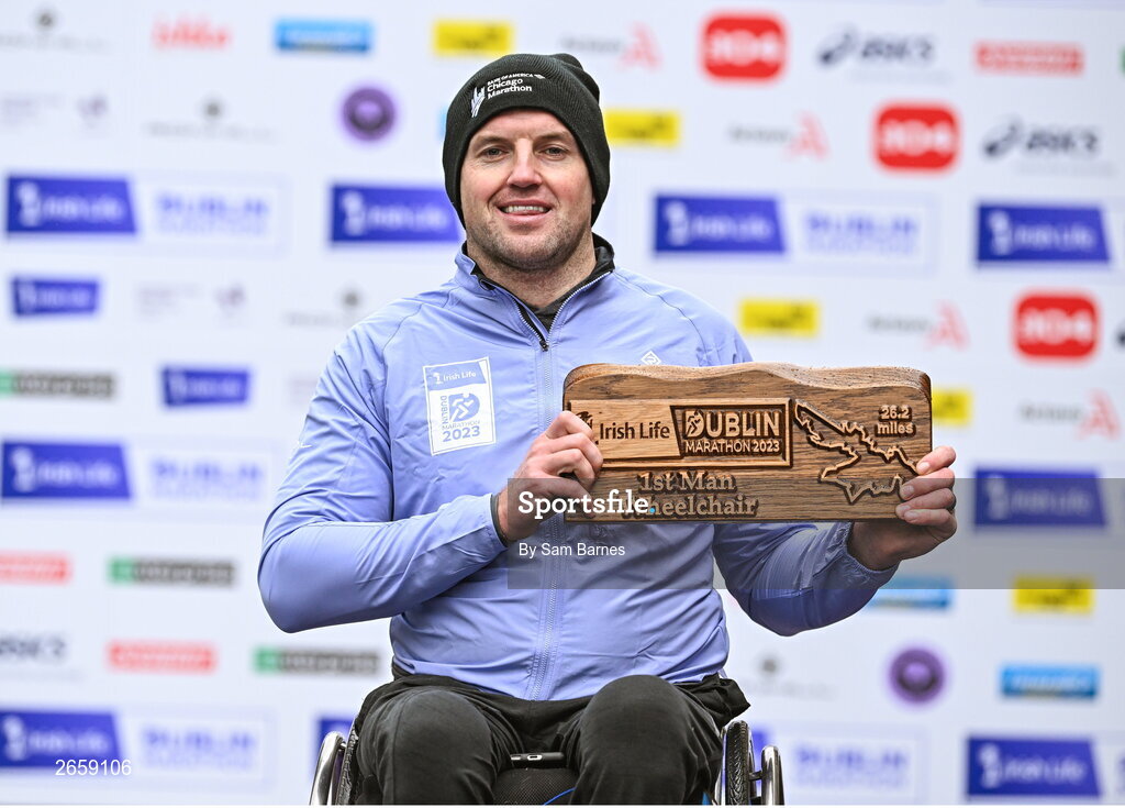 29 October 2023; Patrick Monahan from Kildare became the 2023 Irish Life Dublin Marathon champion of the men’s wheelchair race. Thousands of runners took to the Fitzwilliam Square start line, to participate in the 42nd running of the Dublin Marathon. Photo by Sam Barnes/Sportsfile