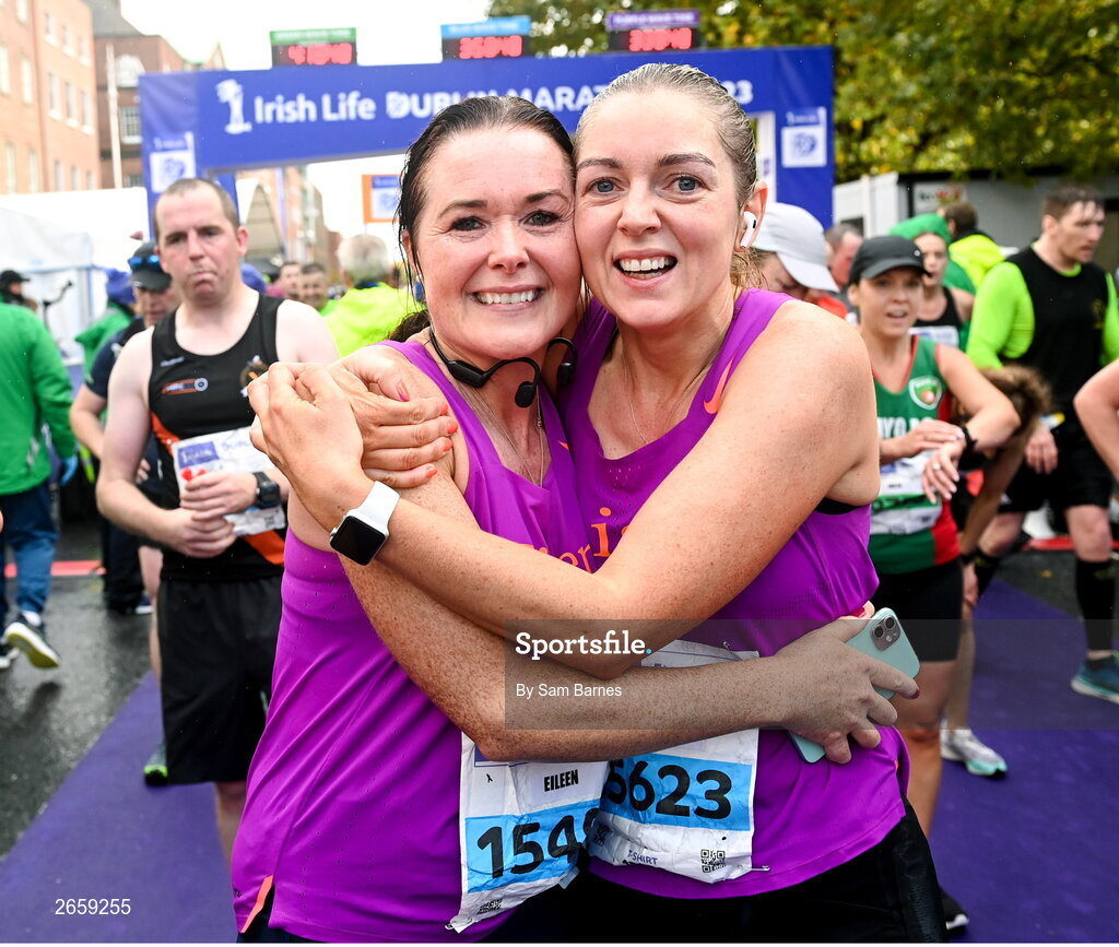 29 October 2023; Participants after the 2023 Irish Life Dublin Marathon. Thousands of runners took to the Fitzwilliam Square start line, to participate in the 42nd running of the Dublin Marathon. Photo by Sam Barnes/Sportsfile
