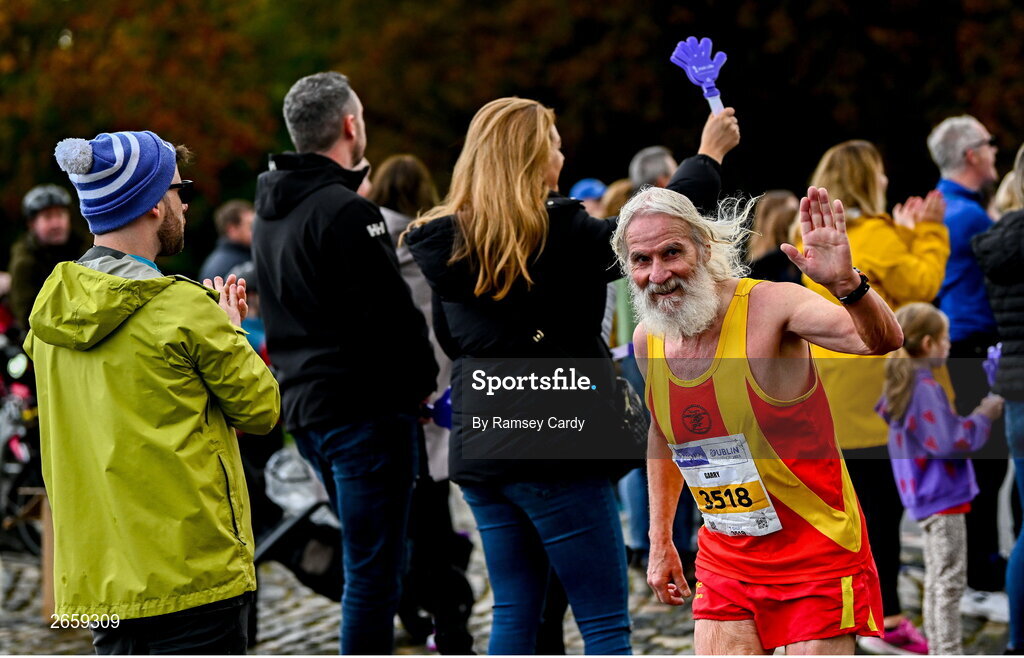 29 October 2023; Garry Clarke from Dublin during the 2023 Irish Life Dublin Marathon. Thousands of runners took to the Fitzwilliam Square start line, to participate in the 42nd running of the Dublin Marathon. Photo by Ramsey Cardy/Sportsfile