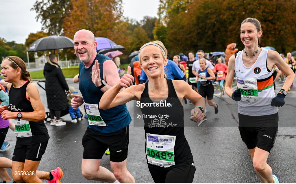 29 October 2023; Carina Burns from Down during the 2023 Irish Life Dublin Marathon. Thousands of runners took to the Fitzwilliam Square start line, to participate in the 42nd running of the Dublin Marathon. Photo by Ramsey Cardy/Sportsfile