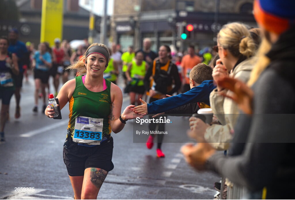 29 October 2023; Claire Murray from Offaly during the 2023 Irish Life Dublin Marathon. Thousands of runners took to the Fitzwilliam Square start line, to participate in the 42nd running of the Dublin Marathon. Photo by Ray McManus/Sportsfile