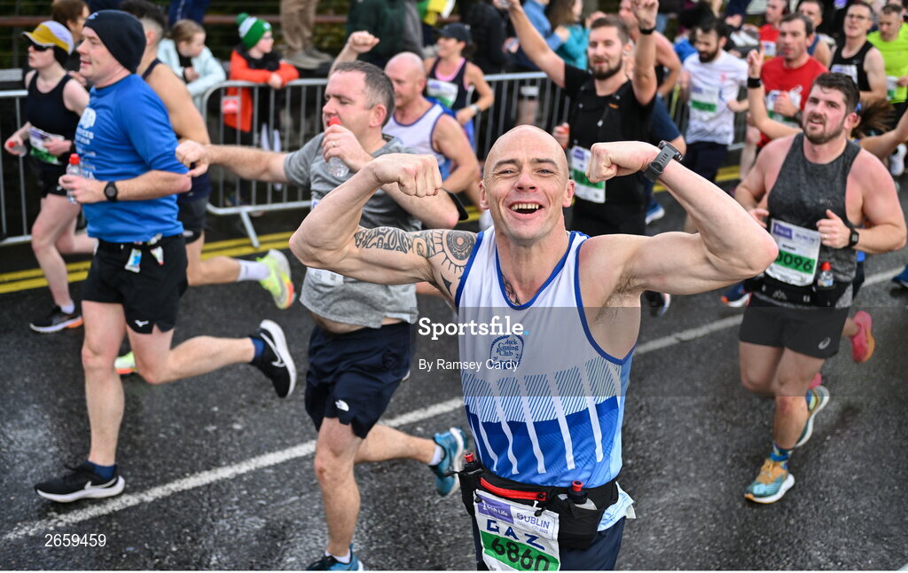 29 October 2023; Graham Hogan from Dublin during the 2023 Irish Life Dublin Marathon. Thousands of runners took to the Fitzwilliam Square start line, to participate in the 42nd running of the Dublin Marathon. Photo by Ramsey Cardy/Sportsfile