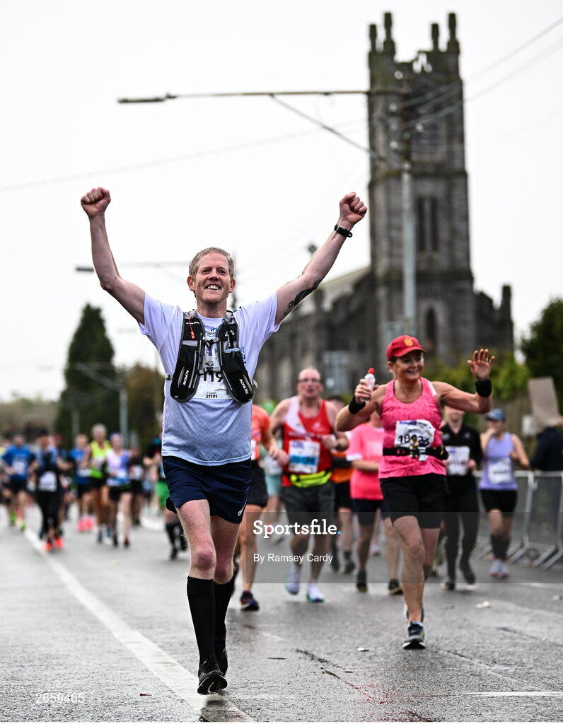 29 October 2023; Alan T Calvin during the 2023 Irish Life Dublin Marathon. Thousands of runners took to the Fitzwilliam Square start line, to participate in the 42nd running of the Dublin Marathon. Photo by Ramsey Cardy/Sportsfile