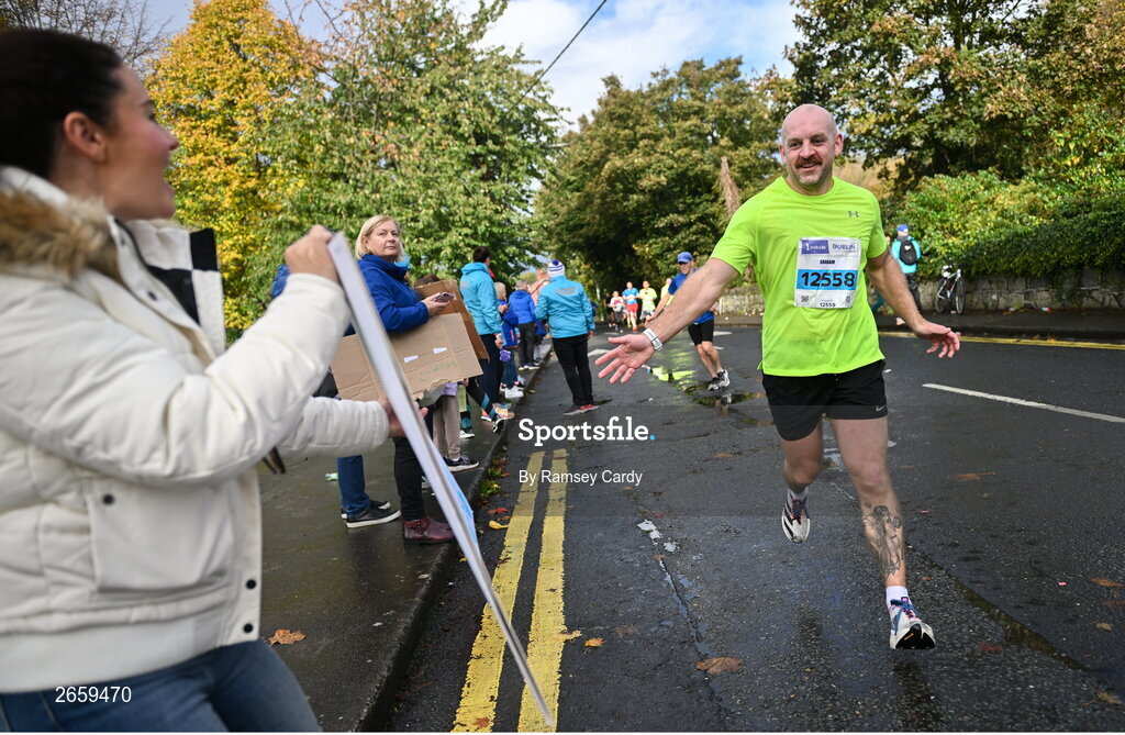 29 October 2023; Graham Scanlon from Dublin during the 2023 Irish Life Dublin Marathon. Thousands of runners took to the Fitzwilliam Square start line, to participate in the 42nd running of the Dublin Marathon. Photo by Ramsey Cardy/Sportsfile