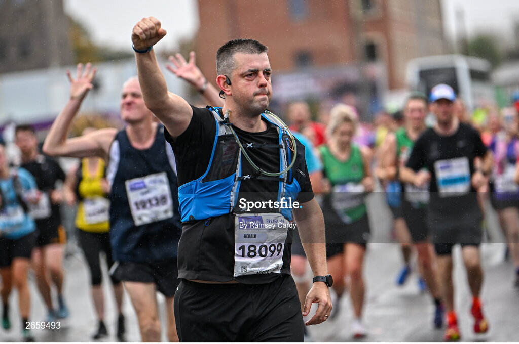 29 October 2023; Gerald Davis from Dublin during the 2023 Irish Life Dublin Marathon. Thousands of runners took to the Fitzwilliam Square start line, to participate in the 42nd running of the Dublin Marathon. Photo by Ramsey Cardy/Sportsfile
