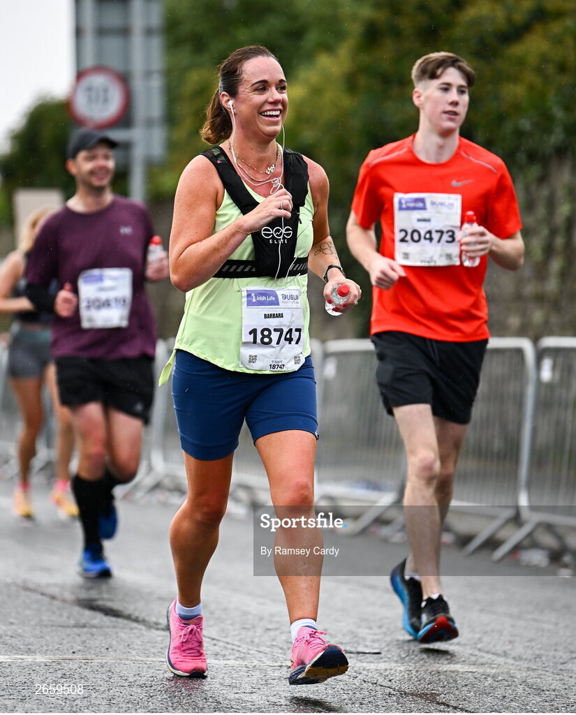 29 October 2023; Barbara Gaffey from Dublin during the 2023 Irish Life Dublin Marathon. Thousands of runners took to the Fitzwilliam Square start line, to participate in the 42nd running of the Dublin Marathon. Photo by Ramsey Cardy/Sportsfile
