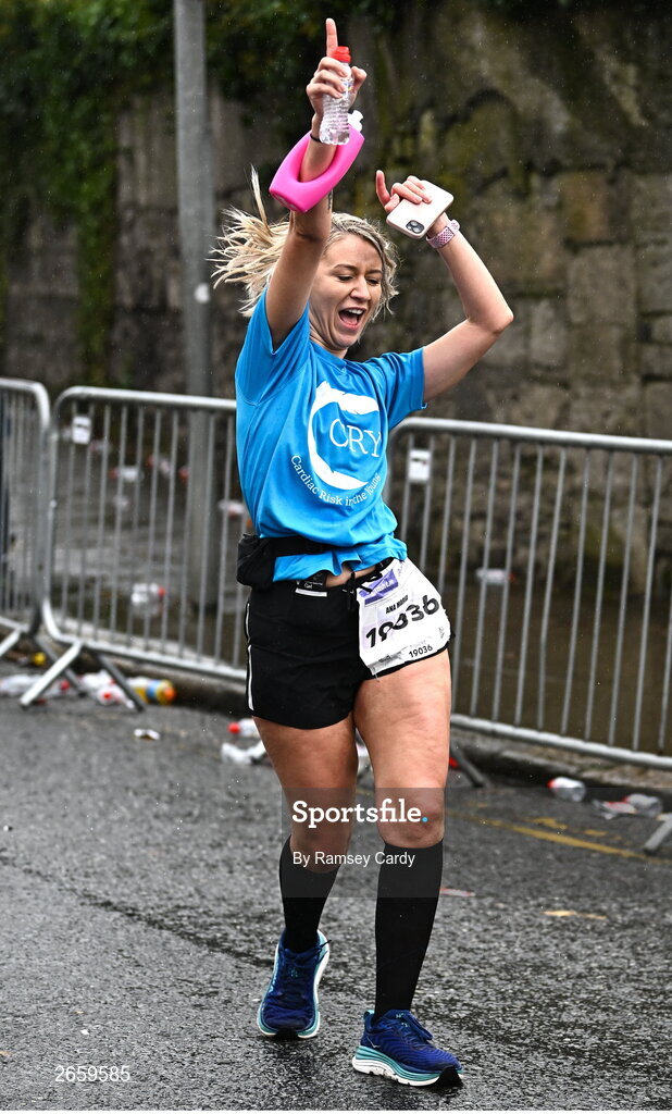 29 October 2023; Ana Maria Bica during the 2023 Irish Life Dublin Marathon. Thousands of runners took to the Fitzwilliam Square start line, to participate in the 42nd running of the Dublin Marathon. Photo by Ramsey Cardy/Sportsfile